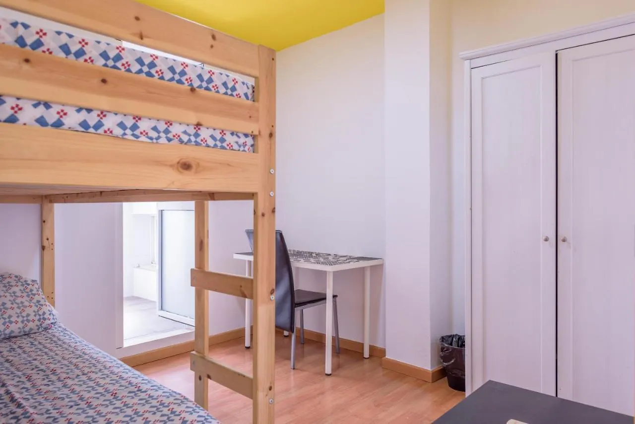 Hostel Lunalba Malaga