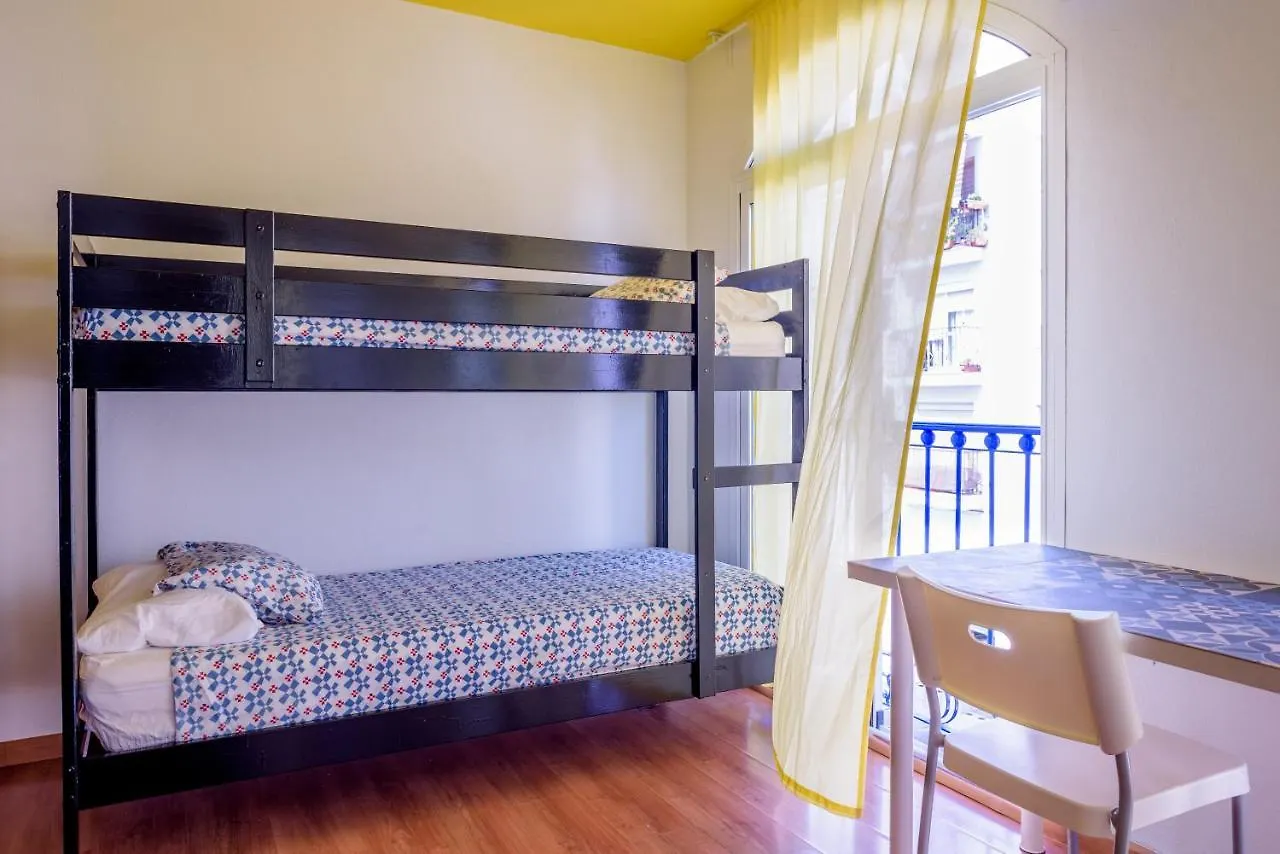 Lunalba Malaga Hostel