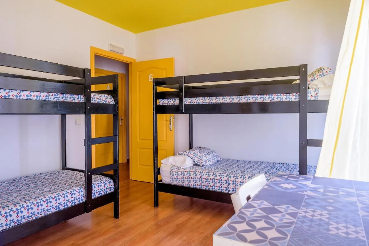 Hostel Lunalba Malaga Spain
